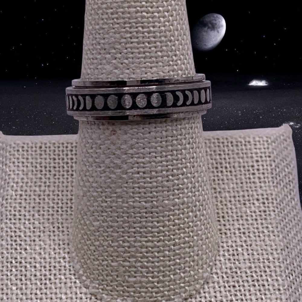 Stainless Steel Phases of the Moon Fidget Ring size 8.25